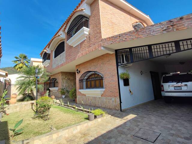 #CA2314LH - Casa para Venta en Valencia - G