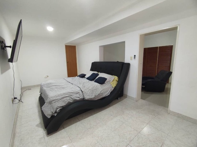 #CA2391LH - Casa para Venta en Valencia - G - 2