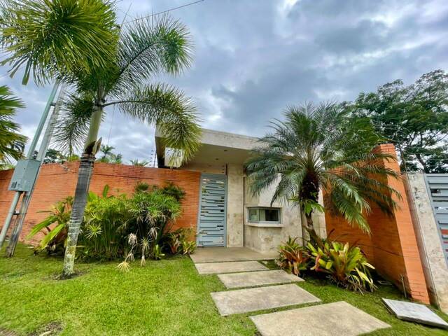 Venta en Guataparo Country Club - Valencia