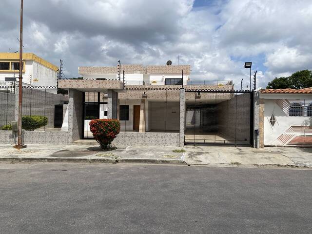#CA24366LH - Casa para Venta en Valencia - G - 1